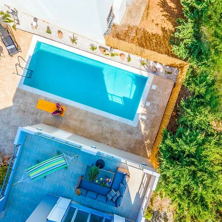 Villa Emma Hills *